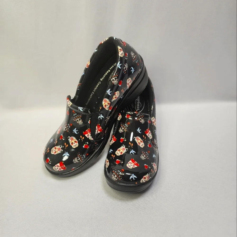 Easy Works By Easy Street Women's Black Skull Shoes - Picture 3 of 15